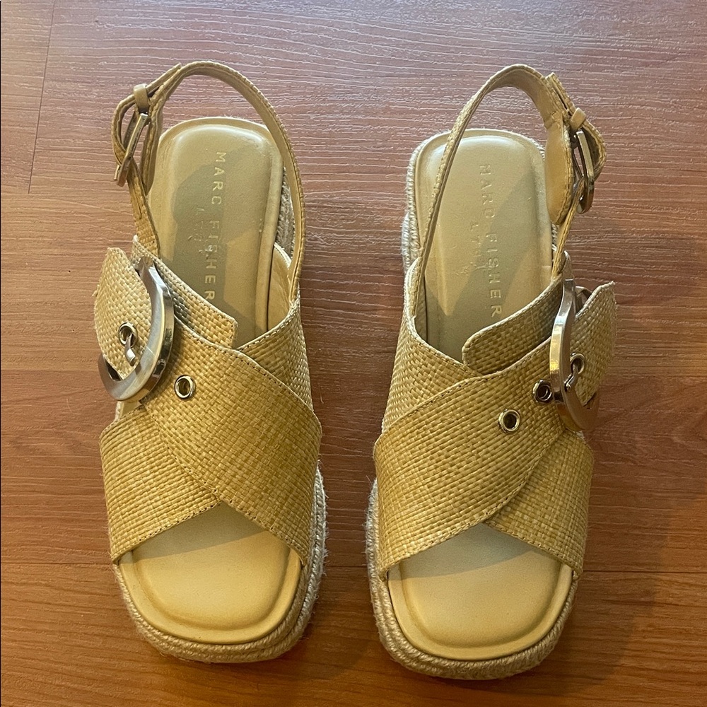 Marc Fisher Beige Woven Heels Wedge Sandals with Gold Buckle Size 5.5
